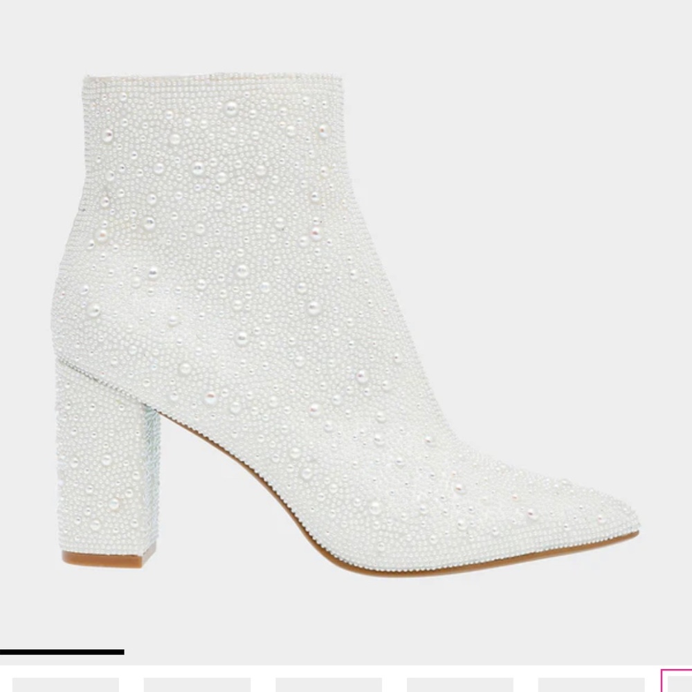 Betsey Johnson Cady Ivory Boots